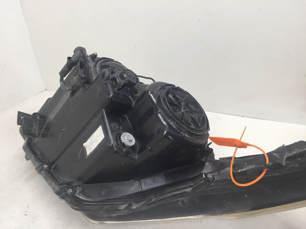 Halogen Headlight Damaged Headlamp Left Driver LH Cadillac SRX 10-16 OEM