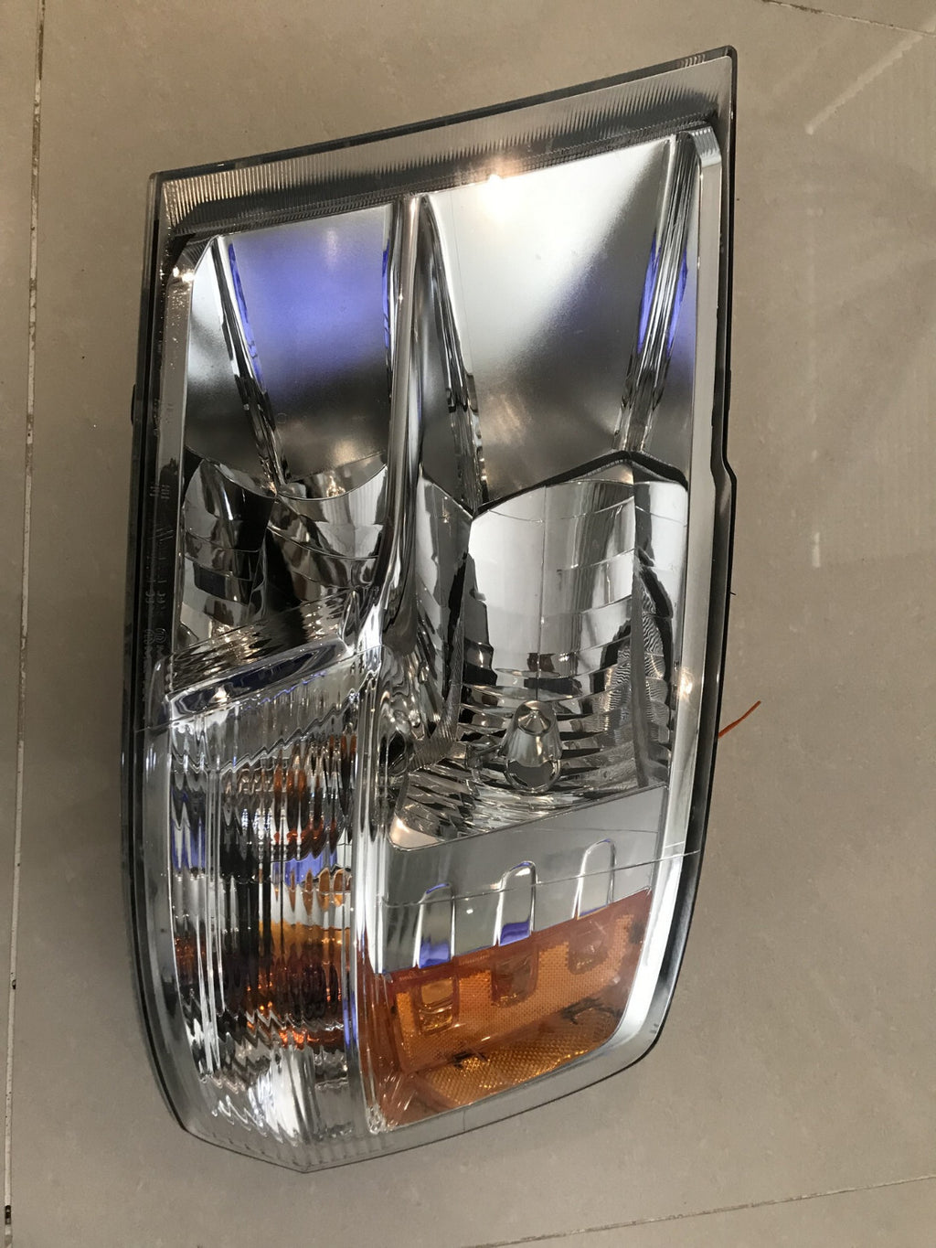HeadLamp Headlight Damaged Left Driver LH Dodge Ram 1500/2500/3500 2009-2018 OEM