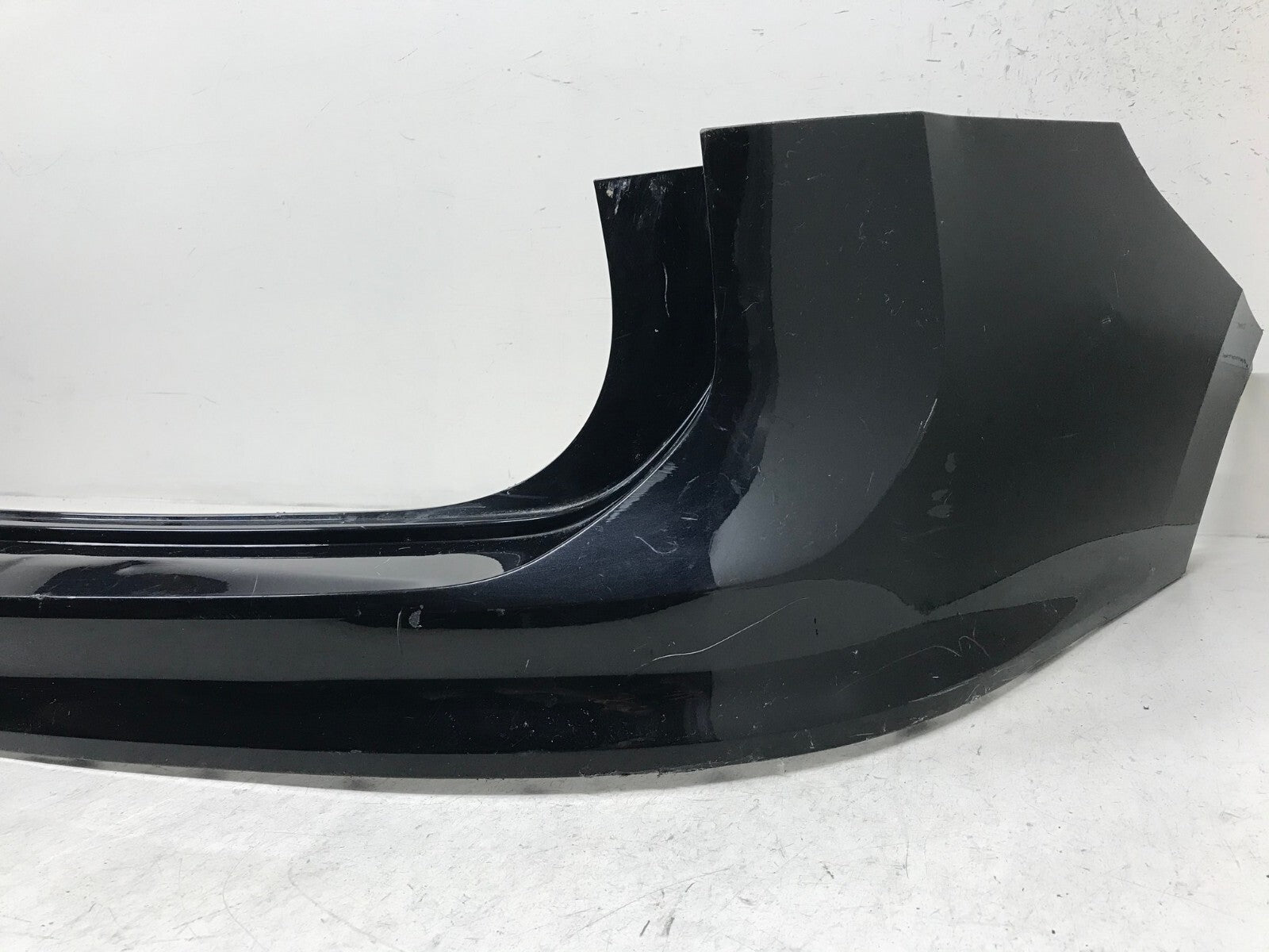 Rear Upper Bumper Cover Volkswagen Tiguan S/SE/SEL/SEL Premium 5NN807421 OEM3