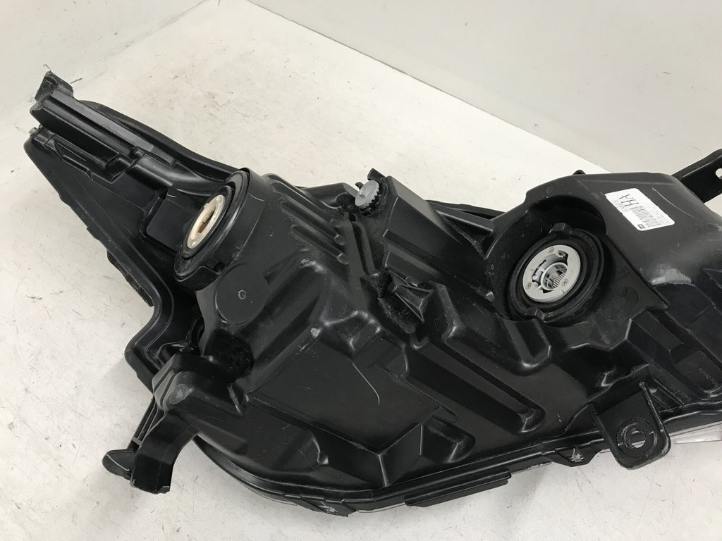 Halogen Headlight Damaged Left Driver LH Nissan Altima 2019-2021 1EJ94966701 OEM