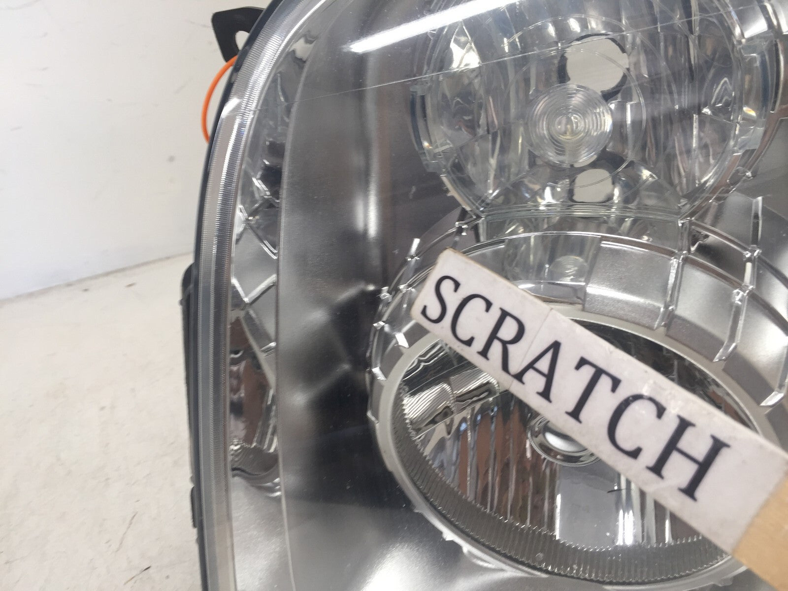Headlight Damaged Headlamp Left Driver Side GMC Yukon XL 1500 2500 2007-2014 OEM
