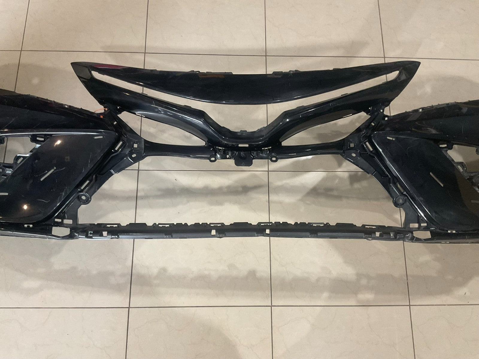 Front Bumper Cover Black Toyota Camry XSE SE Hybrid SE 2018-20 52119+06e20 OEM