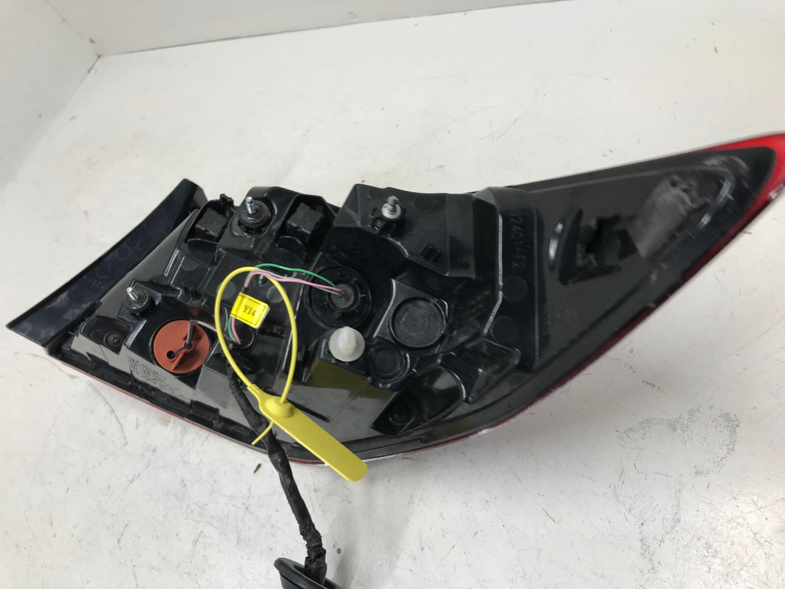 Tail light Damaged LH Driver 19-20 Elantra Sedan Sport/Limited 92401-F2610 OEM