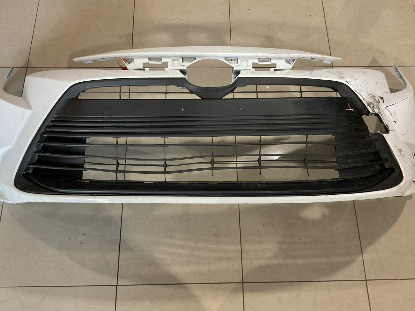 Front Bumper Cover White 2020 2021 2022 Toyota Corolla L LE XLE CAPA