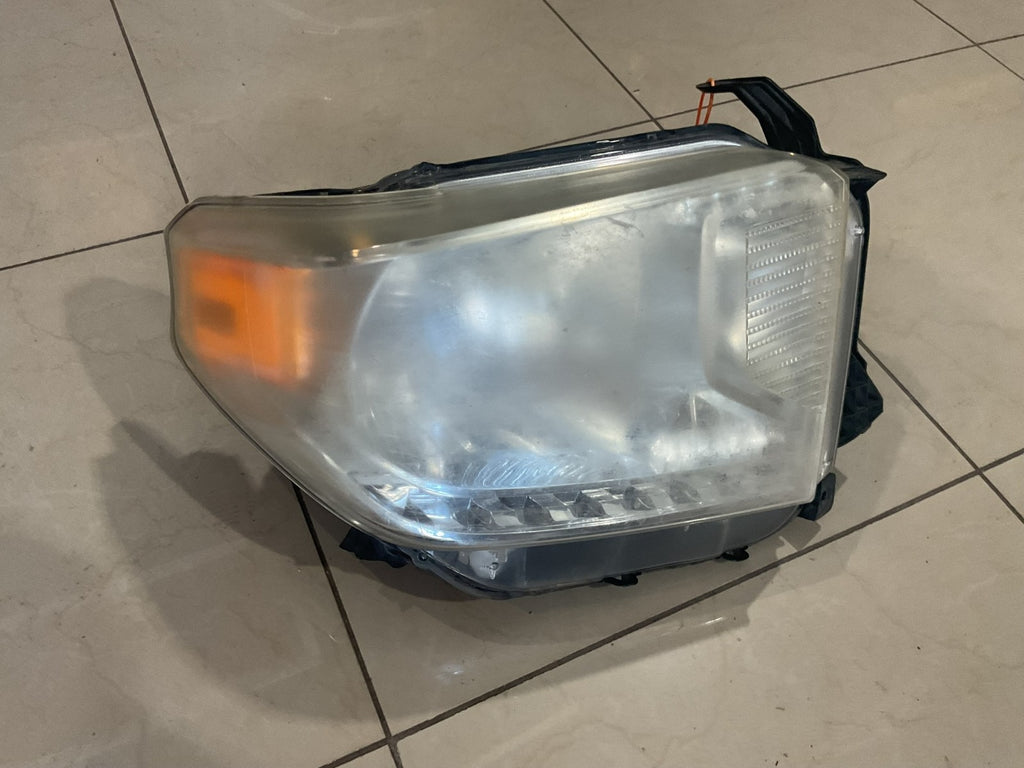 Headlight Right Passenger RH 2014-2021 Toyota Tundra CAPA
