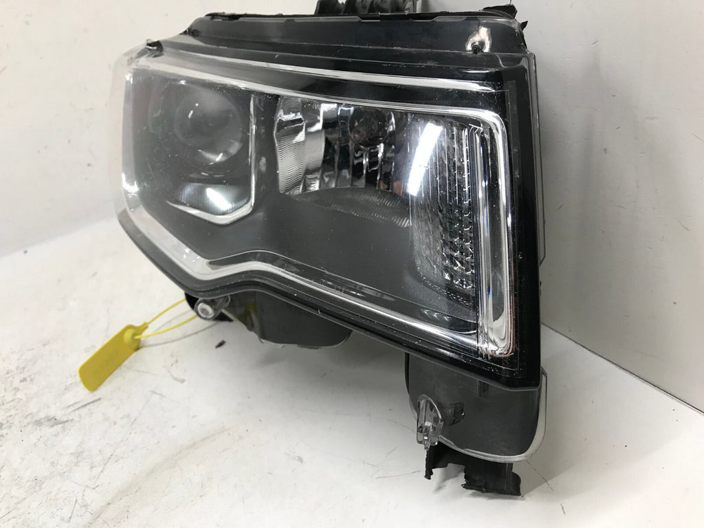 Headlight Damaged RH Passenger Jeep Grand Cherokee 17-22 68289234AF OEM
