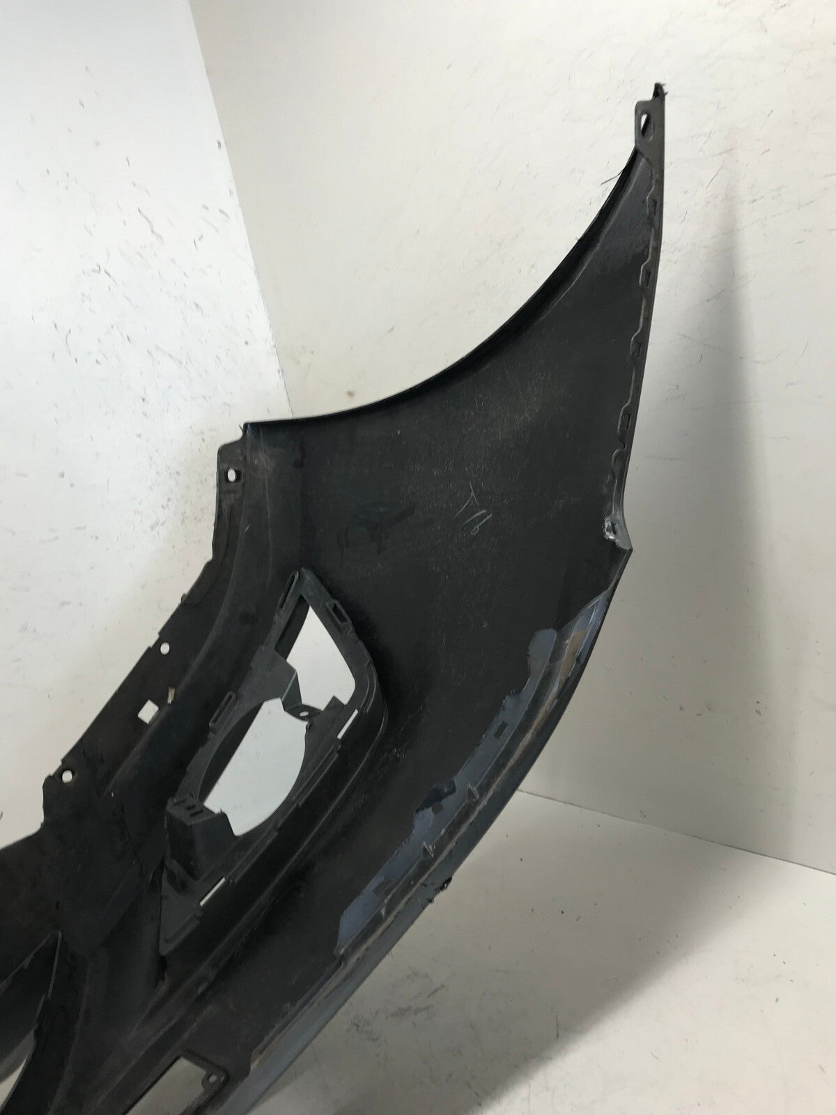 Front Bumper Cover Gray Nissan Sentra S SL SV FE S SR SR Turbo 2016-2018 OEM