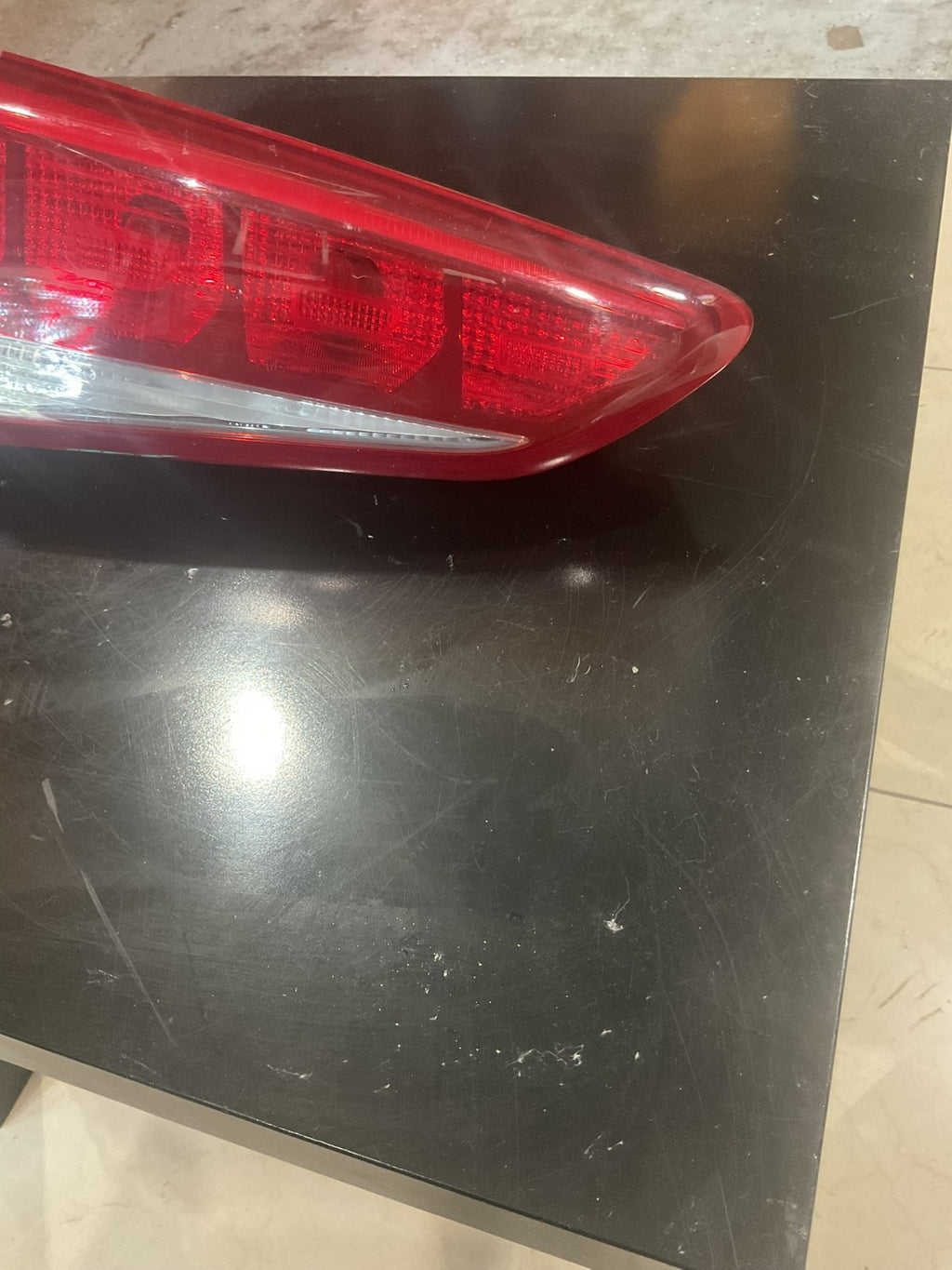 Inner Tail Light Left Driver LH 16-18 Hyundai Tucson 92408+D3 OEM