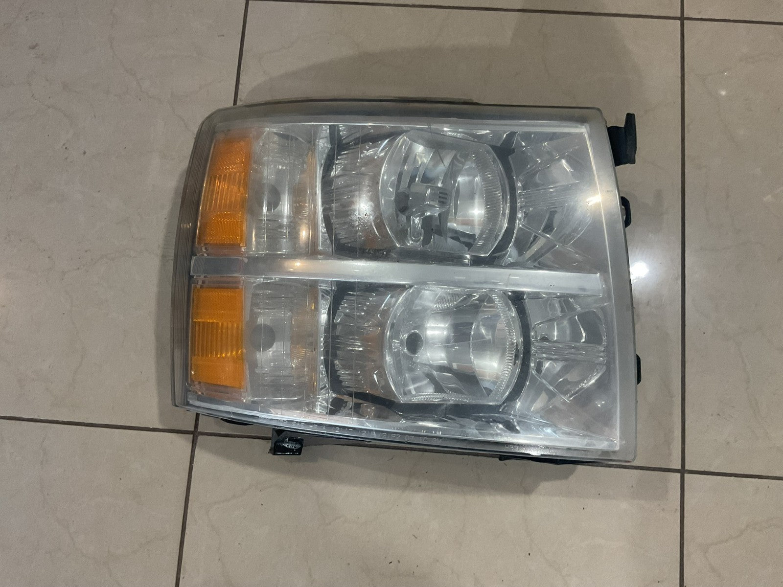 Headlight Right Passenger RH 2007-2014 Chevy Silverado 1500 2500HD 3500HD CAPA