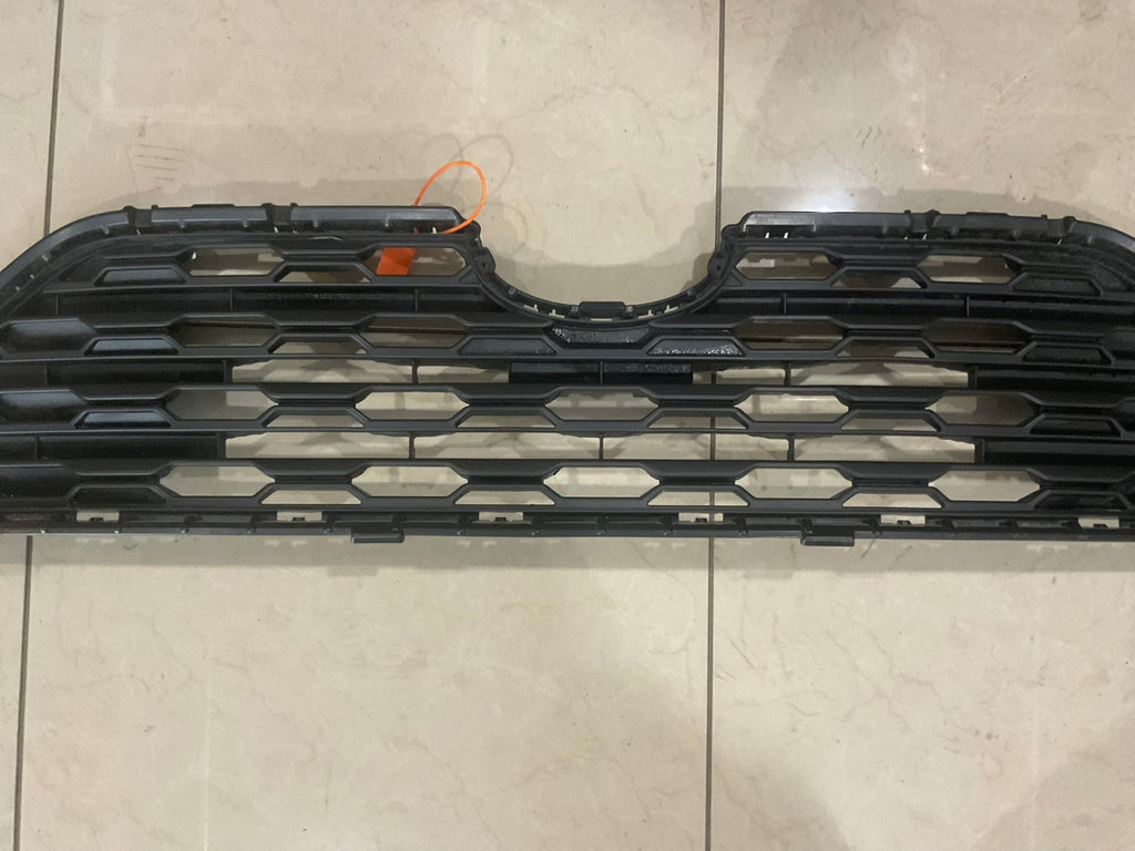 Grill Grille 2019-2021 Toyota Rav4 53112+42170 OEM