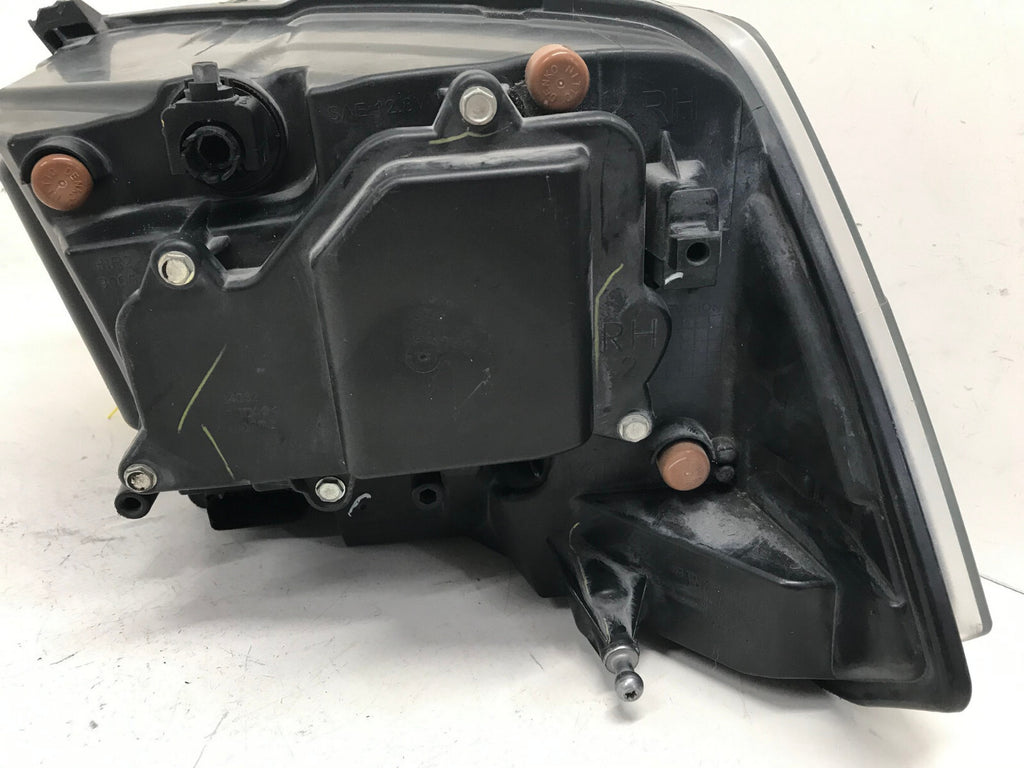 Headlight Damaged Passenger RH Projector Ram Truck 2015-2018 68093220AD OEM