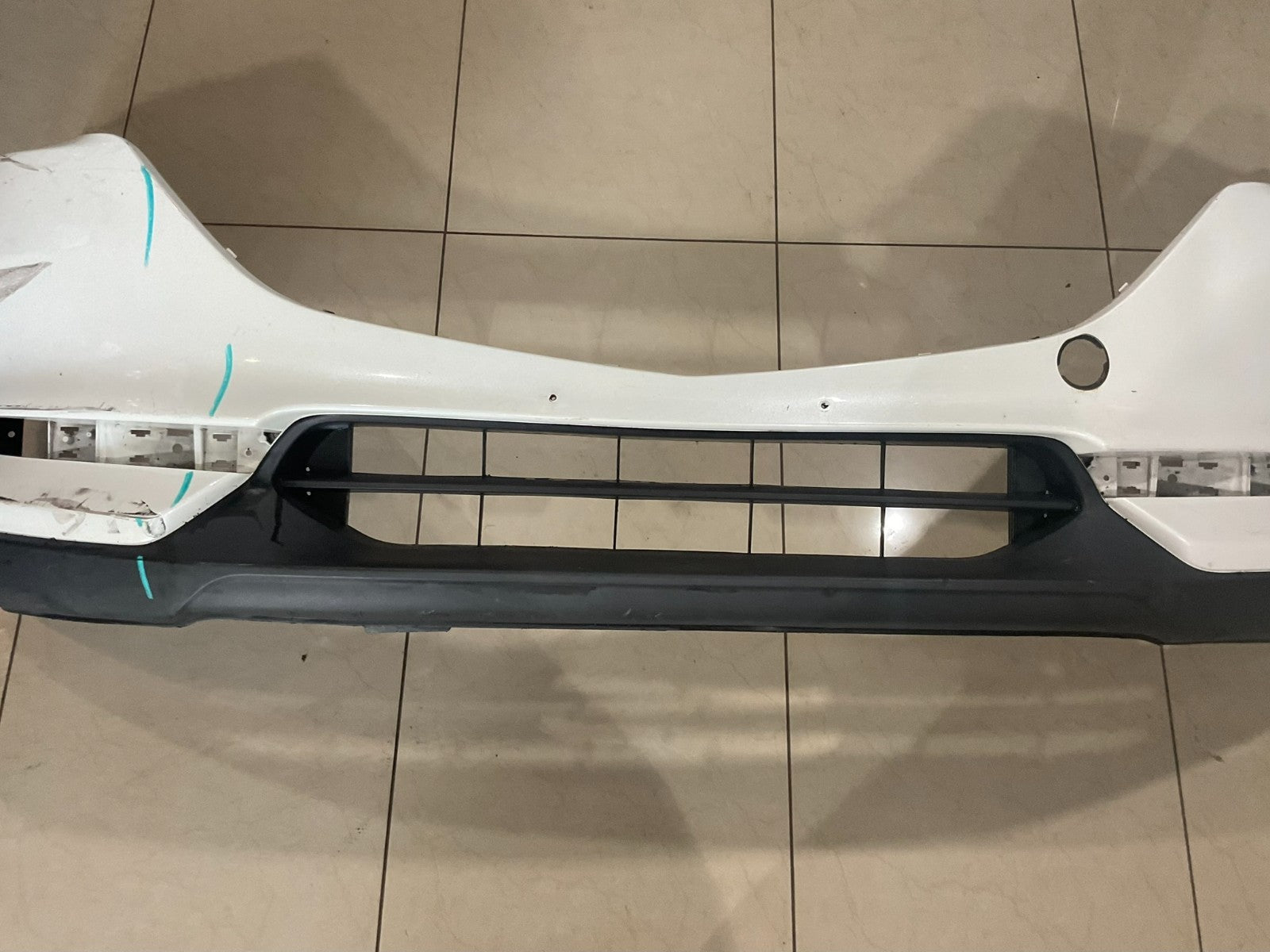 Front Bumper Cover White Mazda CX 5 Sport Touring Select 17 2018 kb8a+50031 OEM