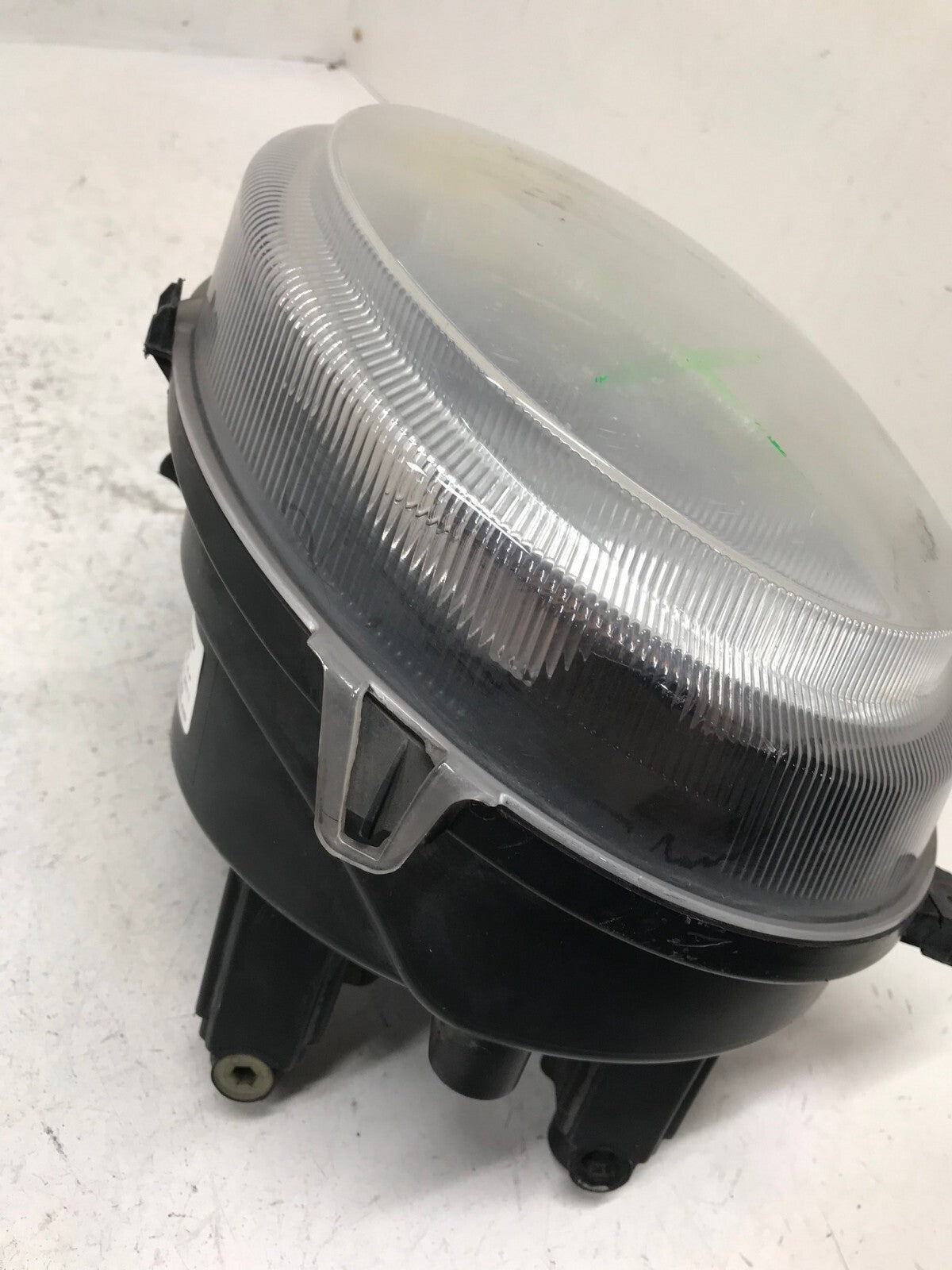 Headlight Damaged Passenger RH Right Jeep Patriot 2007-2017 05303842AE OEM