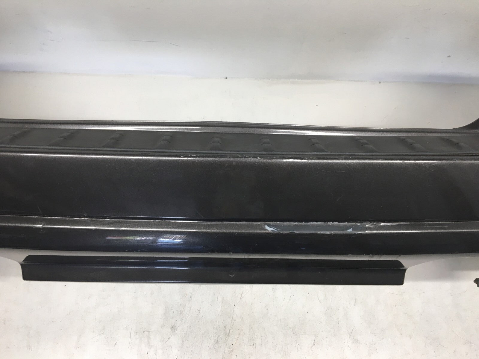 Rear Bumper Cover Kia Sportage EX LX 05-08 86611-1F040 OEM
