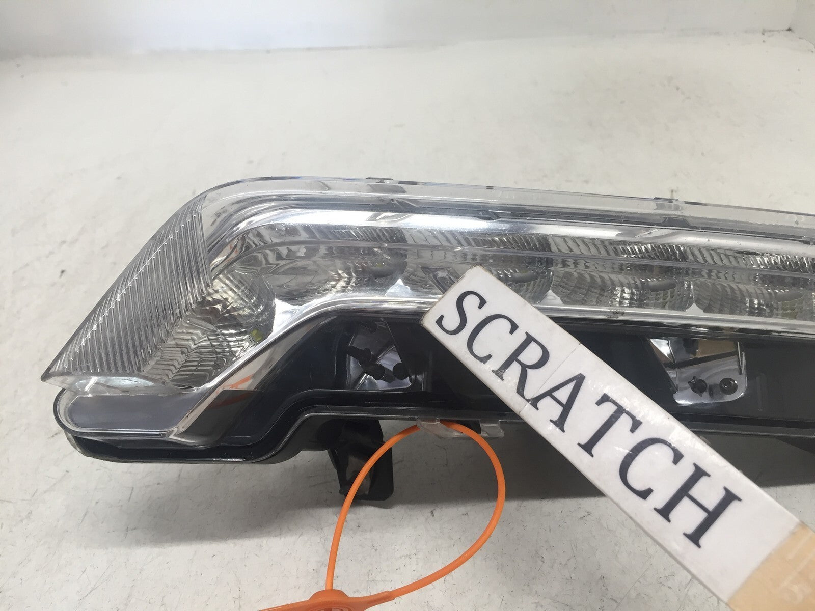Fog light Damaged Left Side LH Chevy Impala 2014 2015 2016 2017 300461-AA OEM