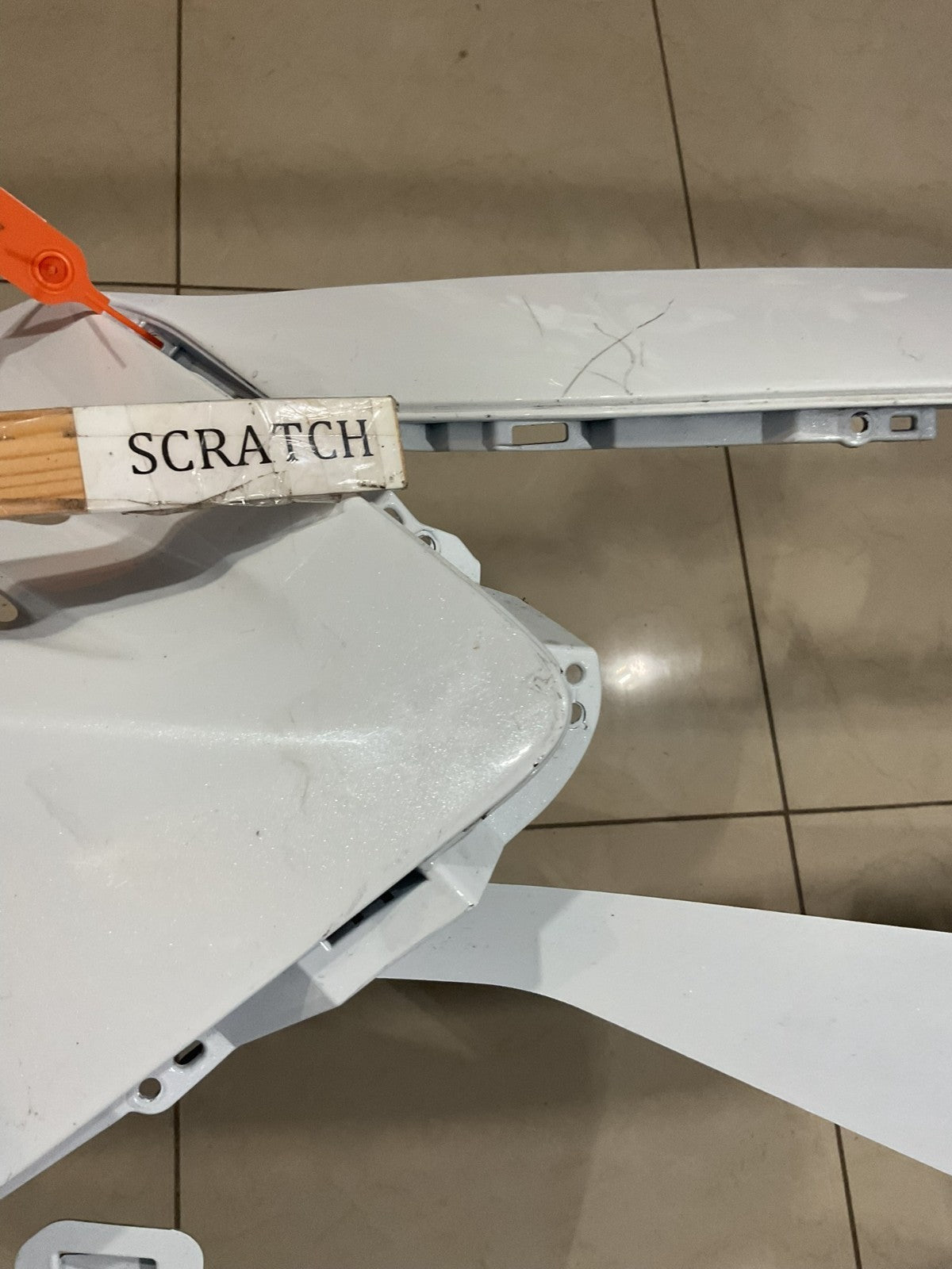 Front Bumper Cover White Lexus ES350 Base 2019 52119+06j00 OEM