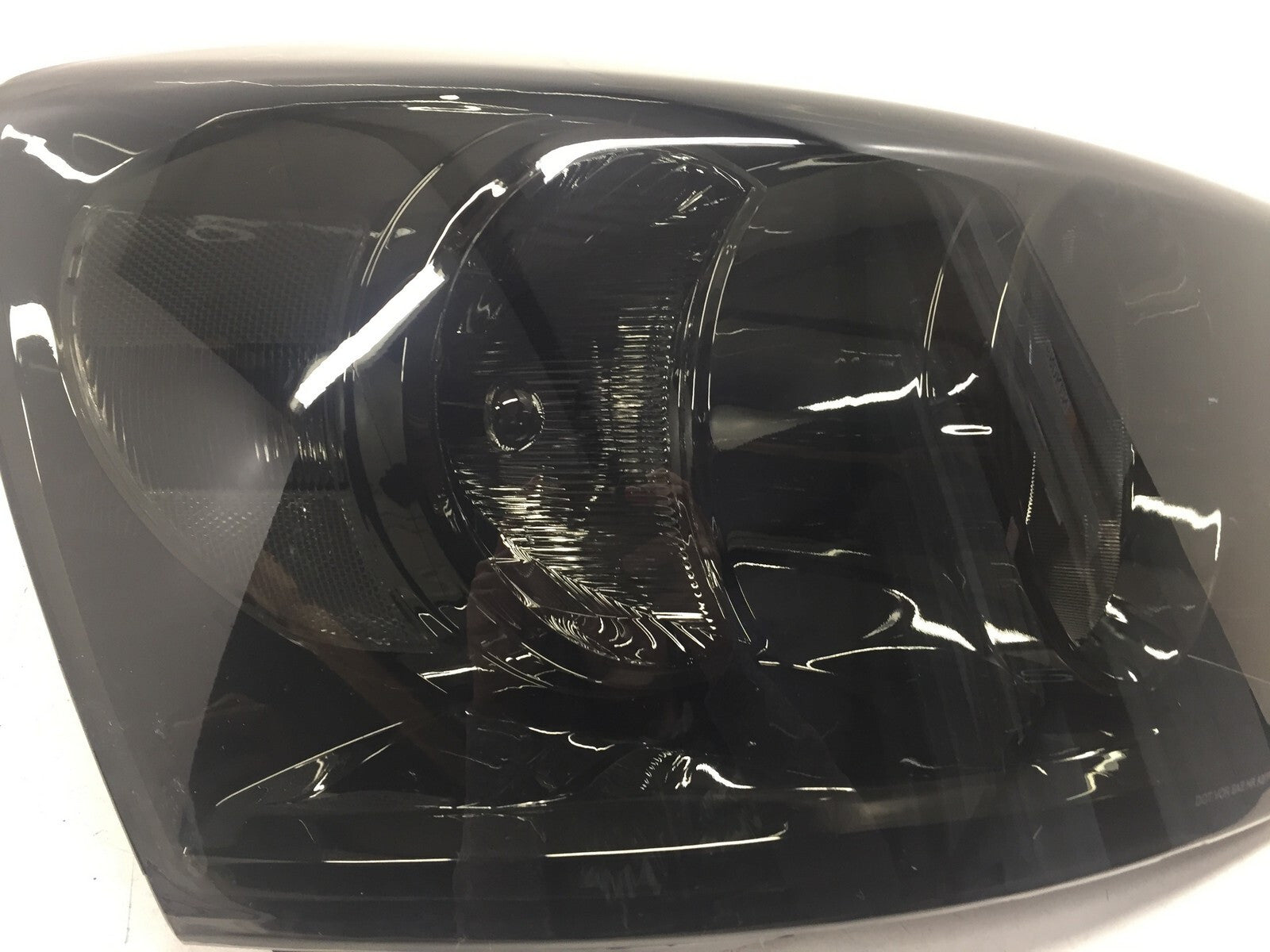 Headlight Damaged Lamp Right RH Dodge RAM 1500 2500 3500 Pickup 2006-2008 CAPA
