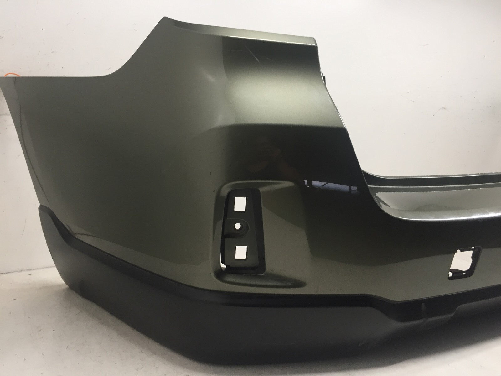 Rear Bumper Cover Subaru Outback 2.5i Premium 2.5i Limited 2015-2017 OEM