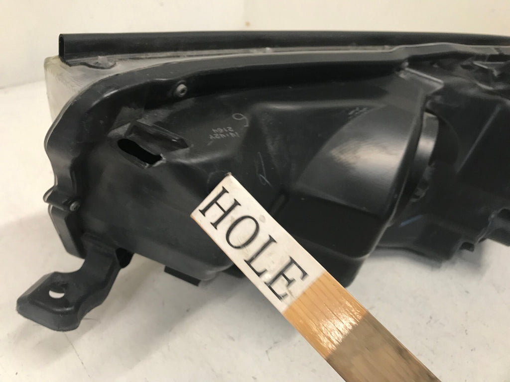 Headlight Damaged Right RH Toyota Highlander LE XLE 2014-2016 81110-0E250 OEM