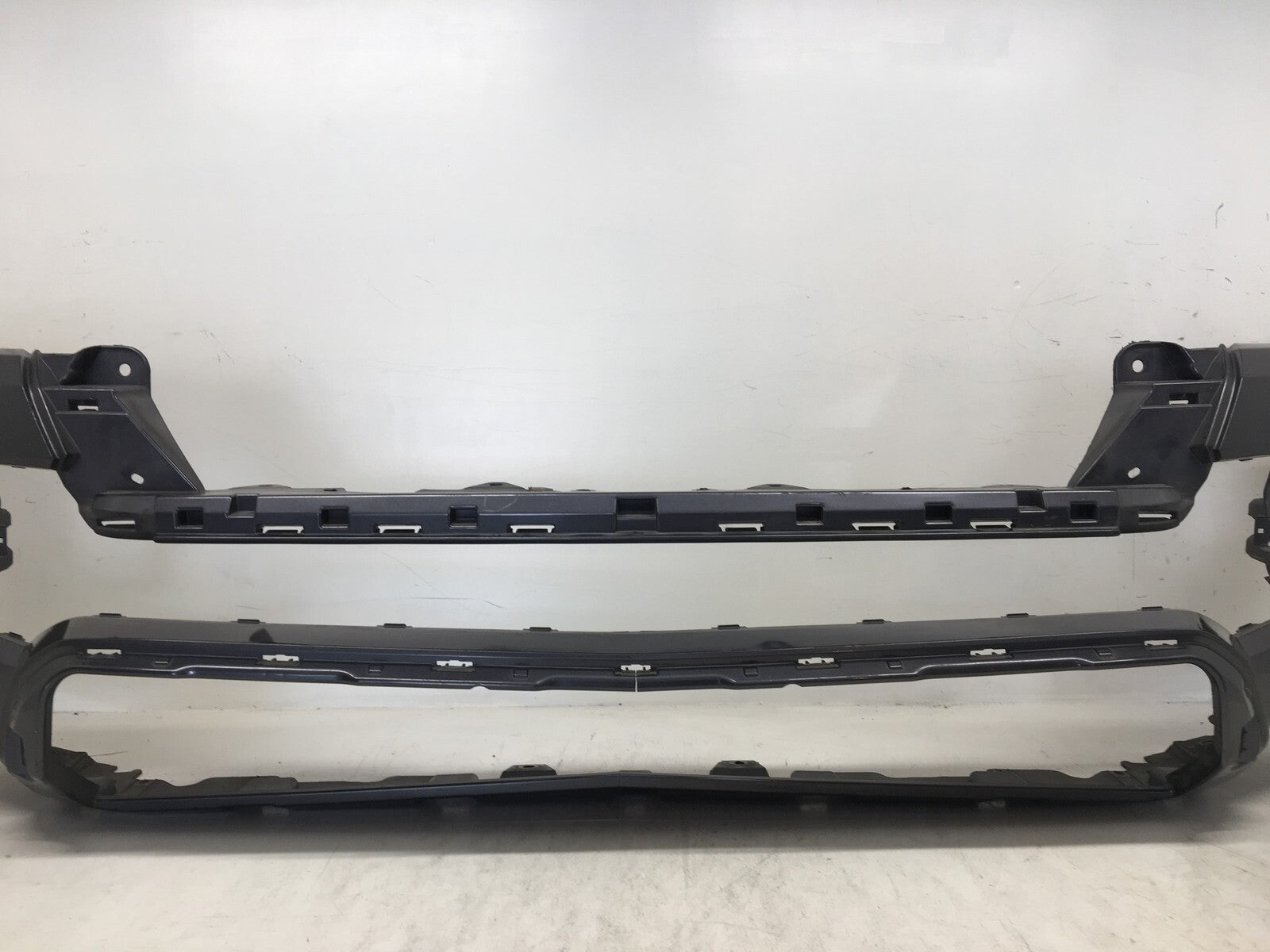 Front Bumper Cover Toyota Tacoma SR SR5 Limited w/Wheel Flare Holes 16-2018 OEM3