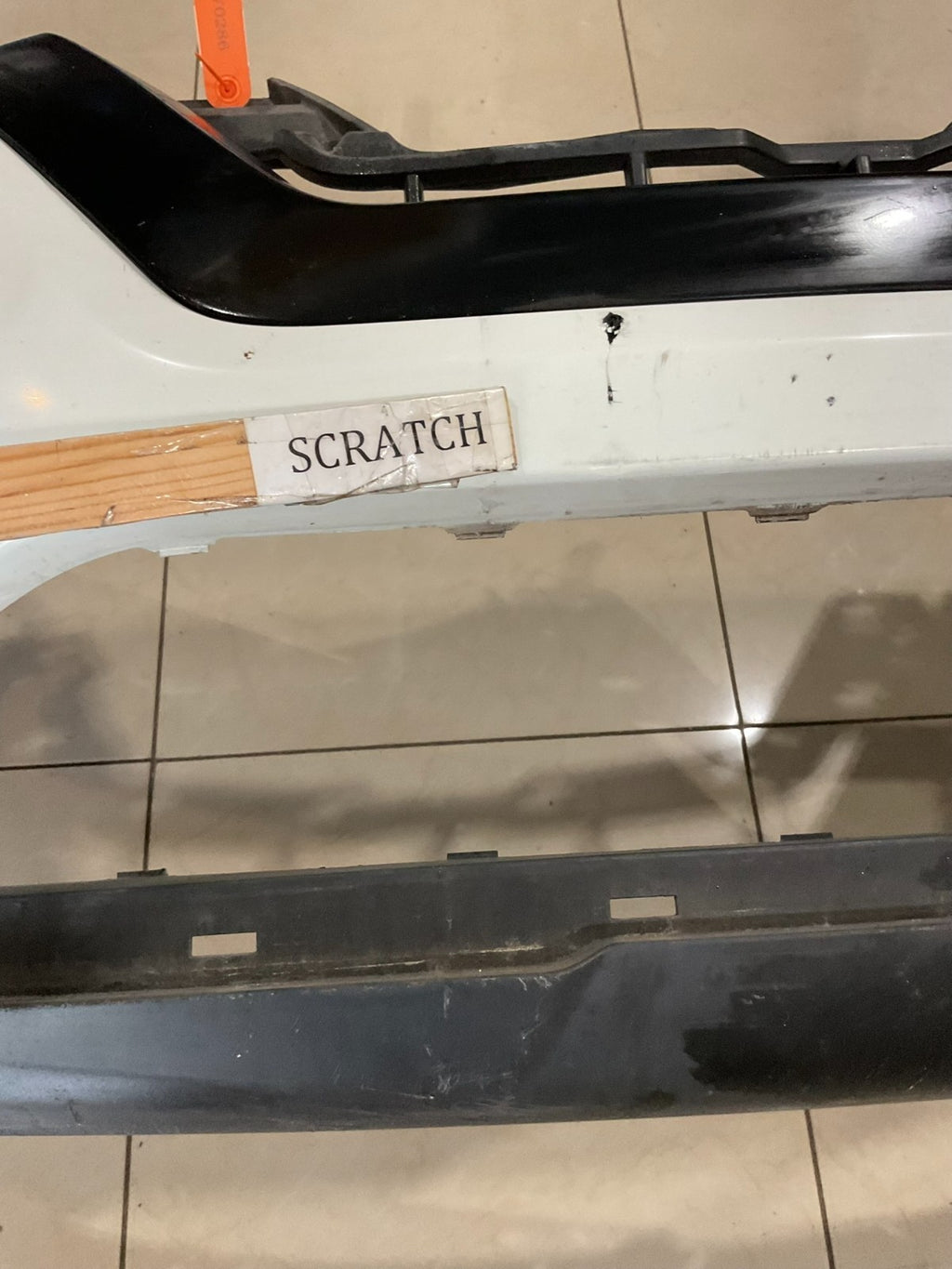 Front Bumper Cover White Nissan Rogue S SL SV SV Hybrd 17-19 62022+6fl0h OEM