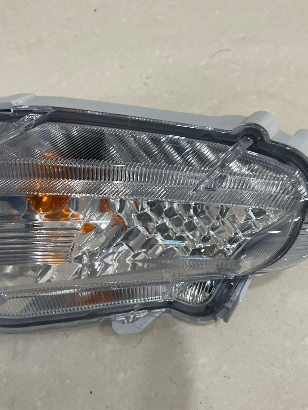 Fog light Damaged Right Passenger RH 2015-2017 Toyota Camry NAL+945+233 OEM
