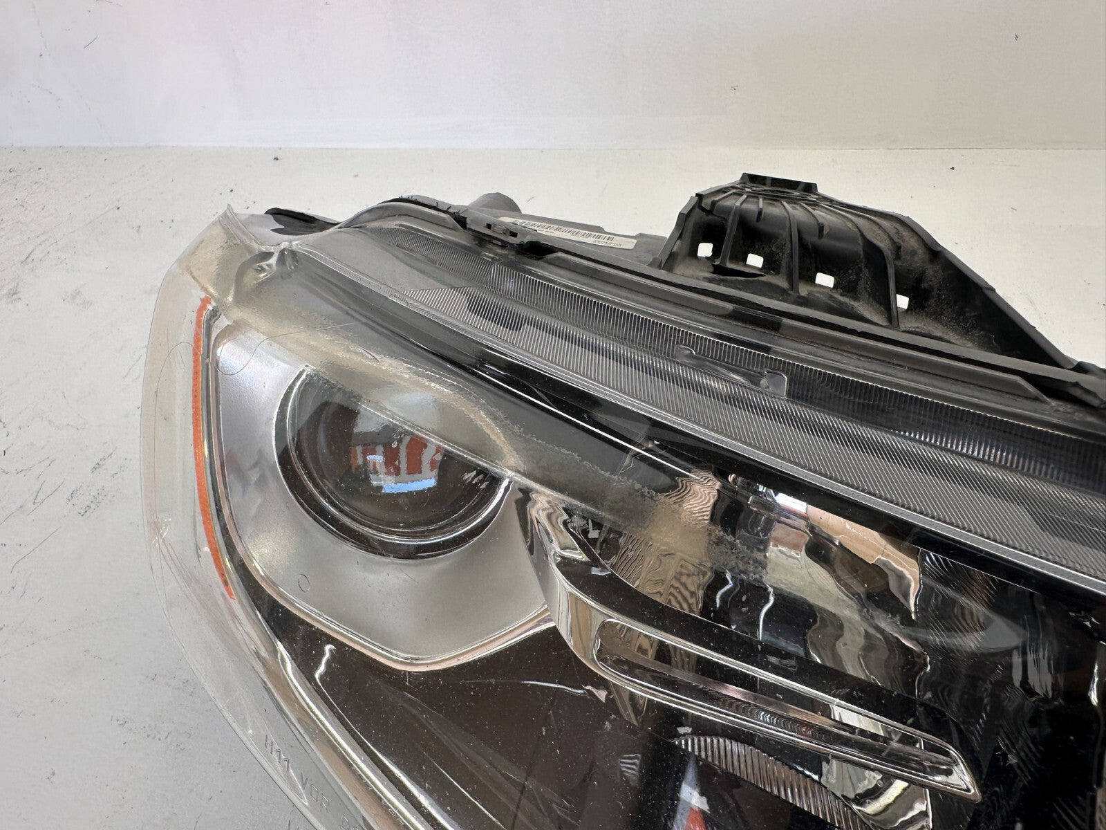 Headlight Damaged Passenger RH 2014 - 2016 Jeep Grand Cherokee 68236108AC OEM