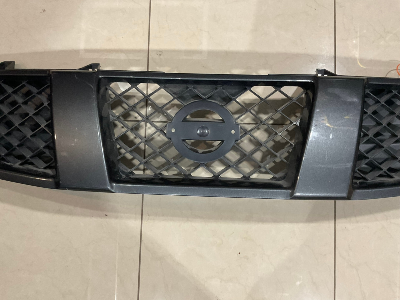 Grill Grille Dark Grey 2005-2007 Nissan Armada 62310-7S000 OEM