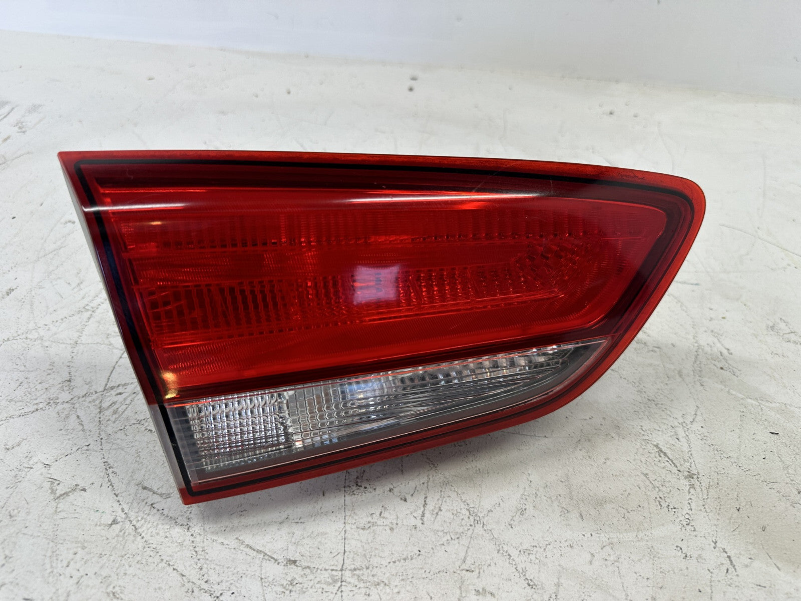 Tail Light Left LH Damaged 2018 - 2020 Hyundai Elantra GT i30 92403G4000 OEM