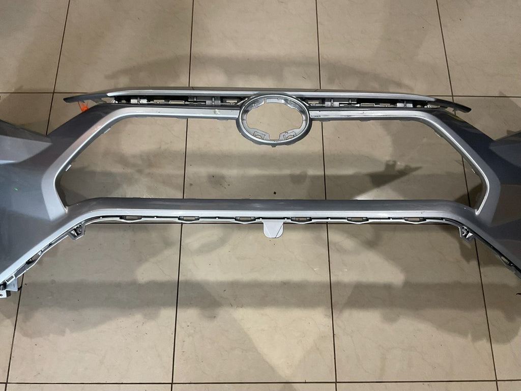 Front Bumper Cover Silver Toyota RAV4 2019-2021 52119+0r200 OEM