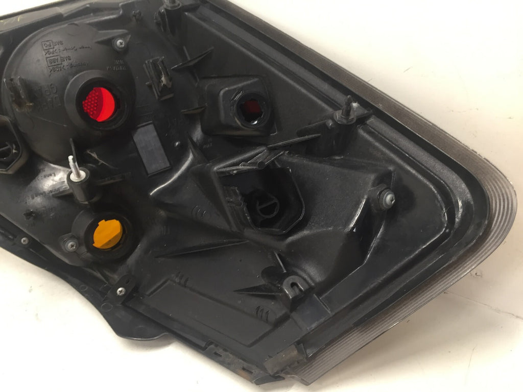 Outer Tail light Damaged Passenger RH Nissan Altima 2007 2008 2009 949 640 OEM