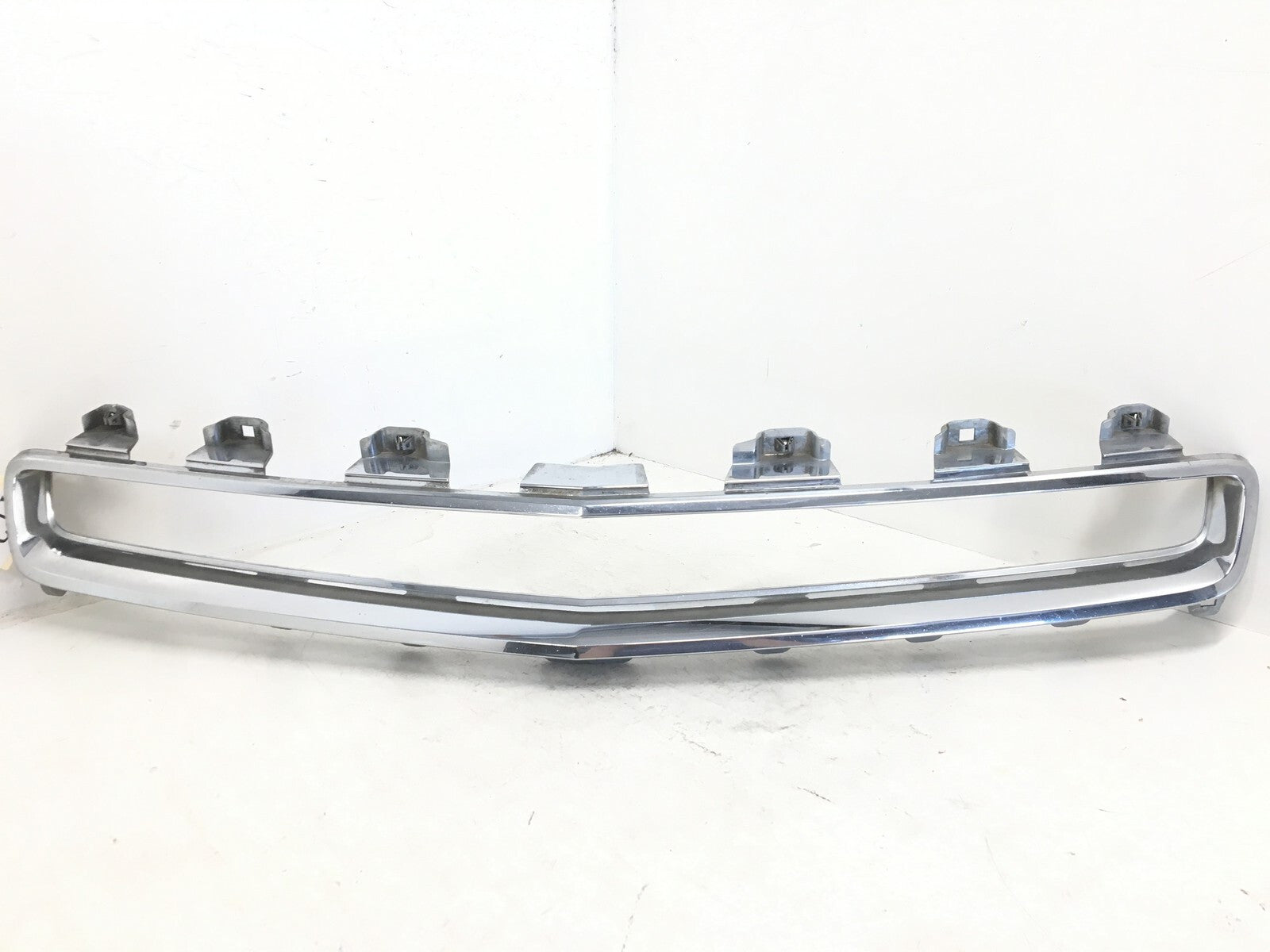 Grille Grill Chevrolet Malibu 2008 2009 2010 2011 2012 15823701 OEM