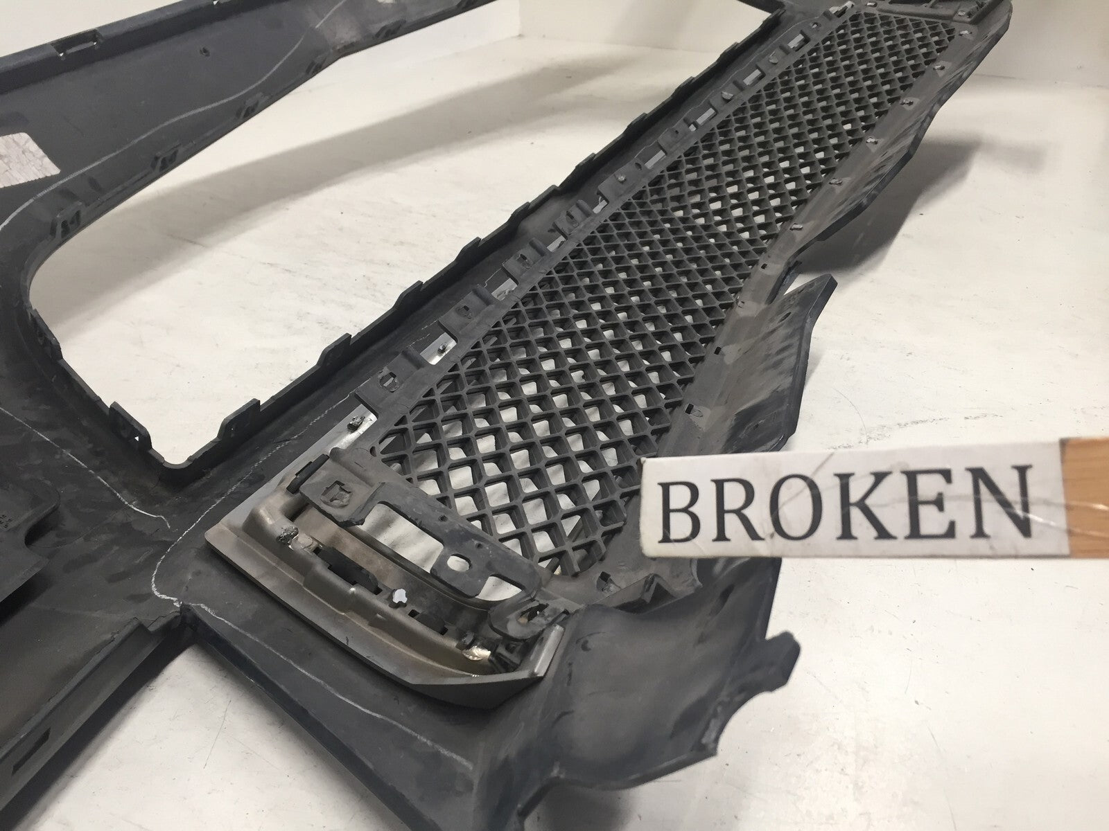Front Bumper Cover Chevrolet Traverse 2009-2012 15929872 OEM2
