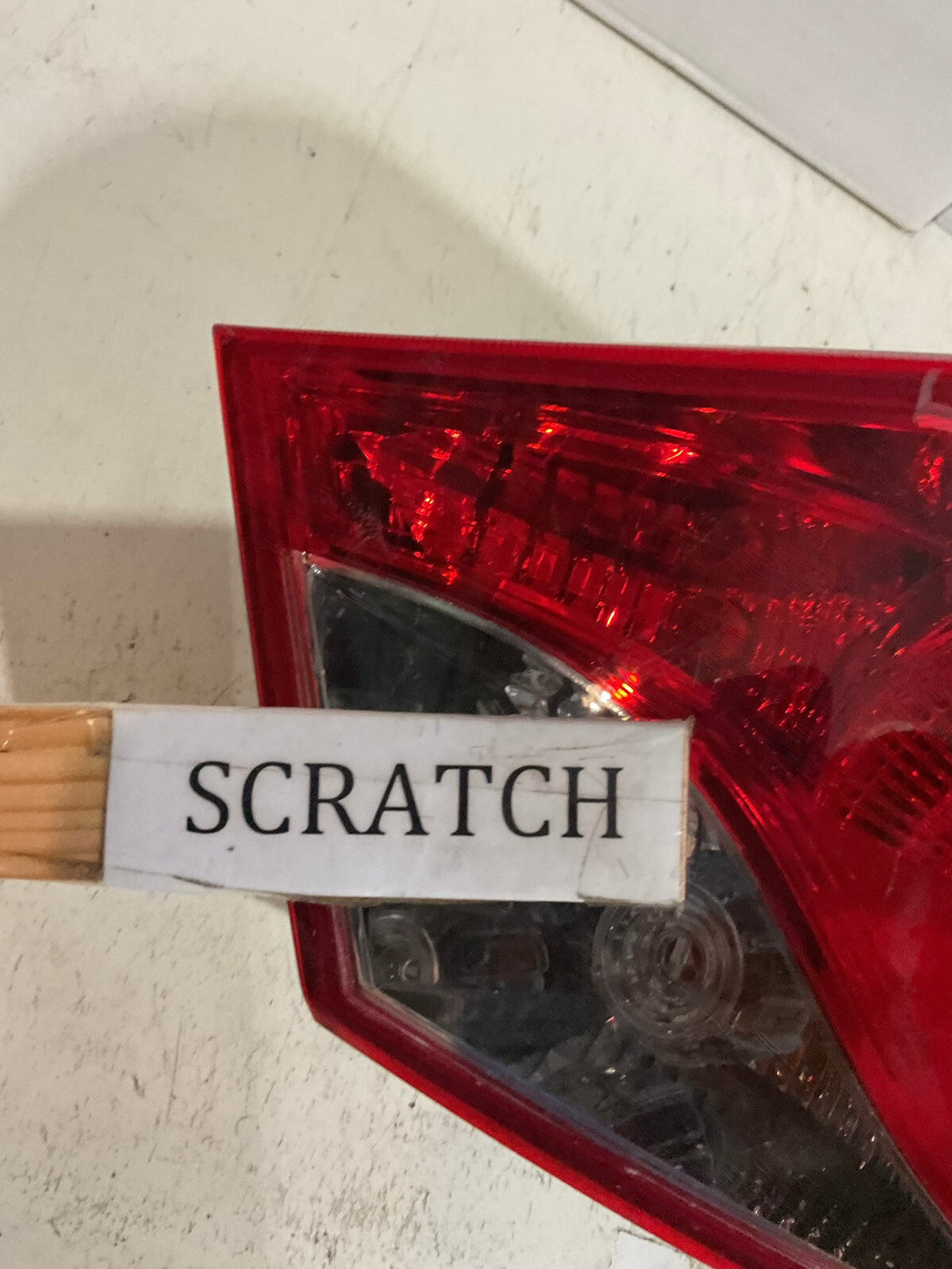 Tail light Damaged Right Passenger RH 11 - 14 Hyundai Sonata 92401-3Q OEM