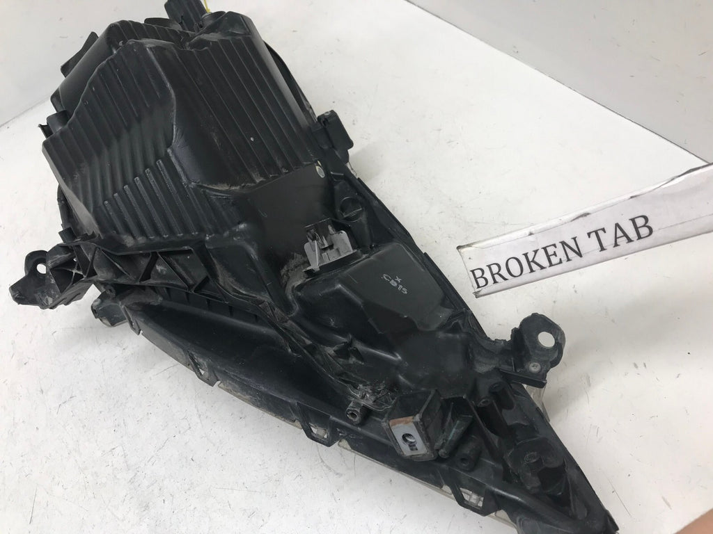 Headlight Damaged Driver LH 2009 2010 2011 Honda Fit Sport Model 33150TK6A11 OEM