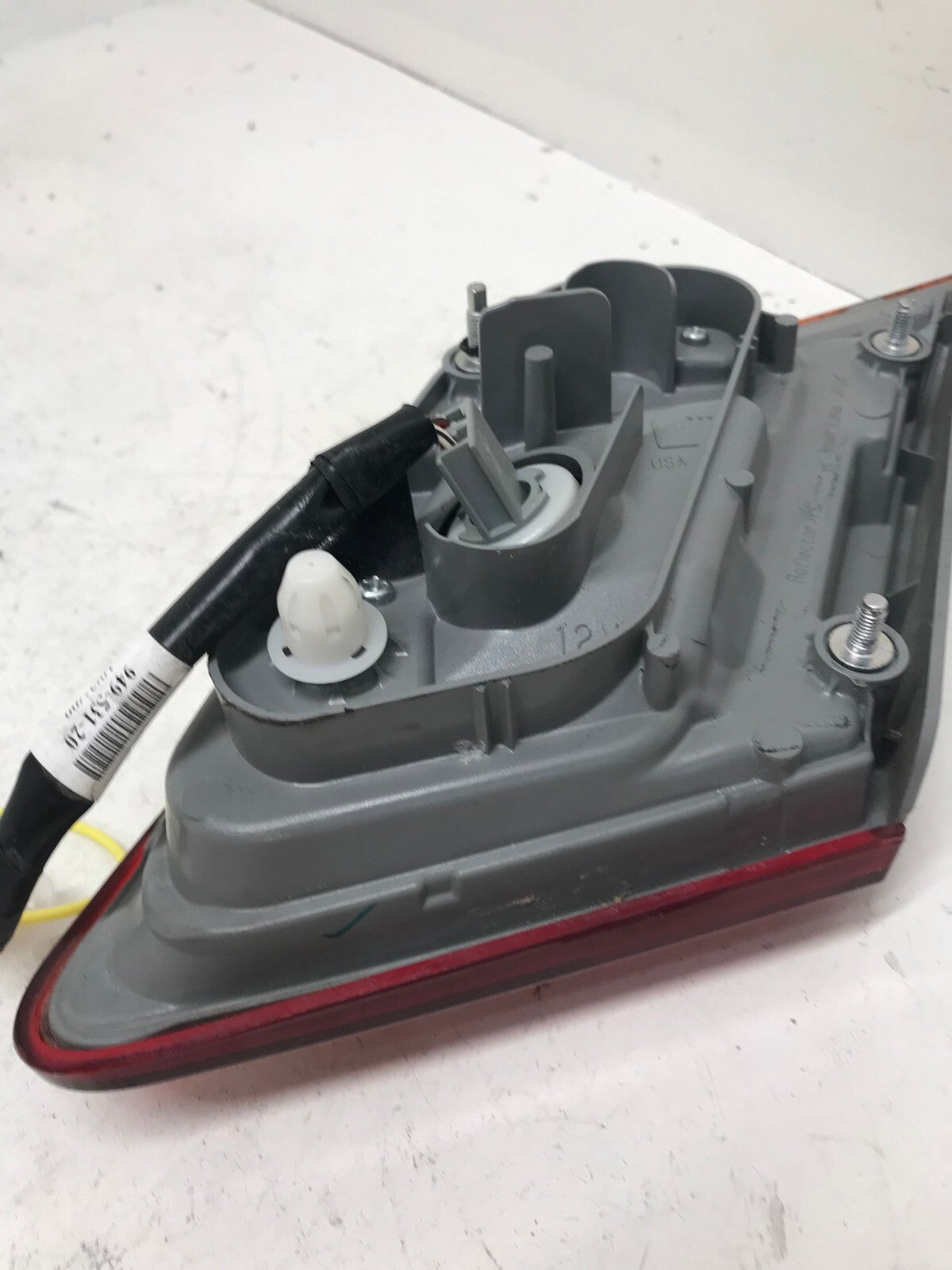 Tail light Damaged Left Driver LH Toyota Camry 2010-2011 8158133170 OEM