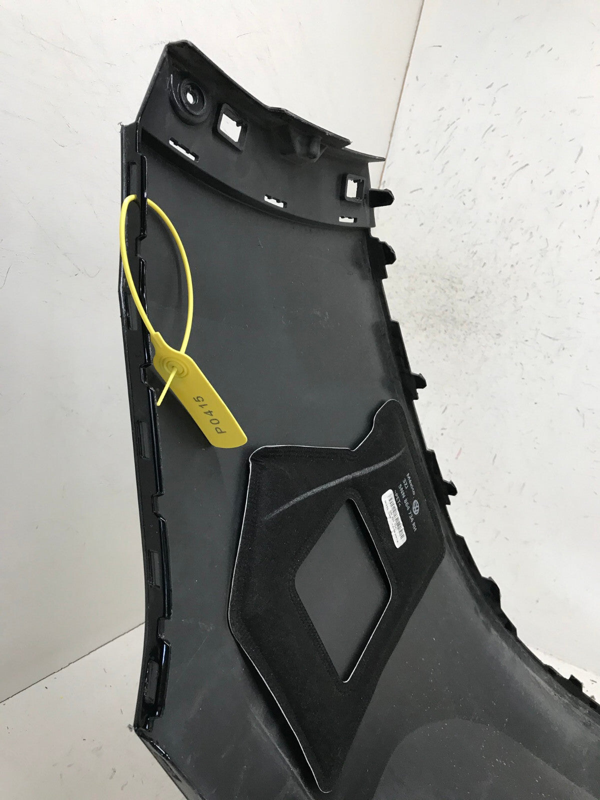 Rear Upper Bumper Cover Volkswagen Tiguan S/SE/SEL/SEL Black 18 5NN807421 OEM
