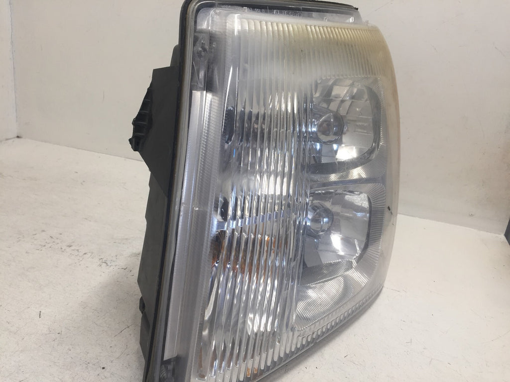 Headlight Damaged Driver Left LH Cadillac Escalade EXT 2003-2006 21995477 OEM
