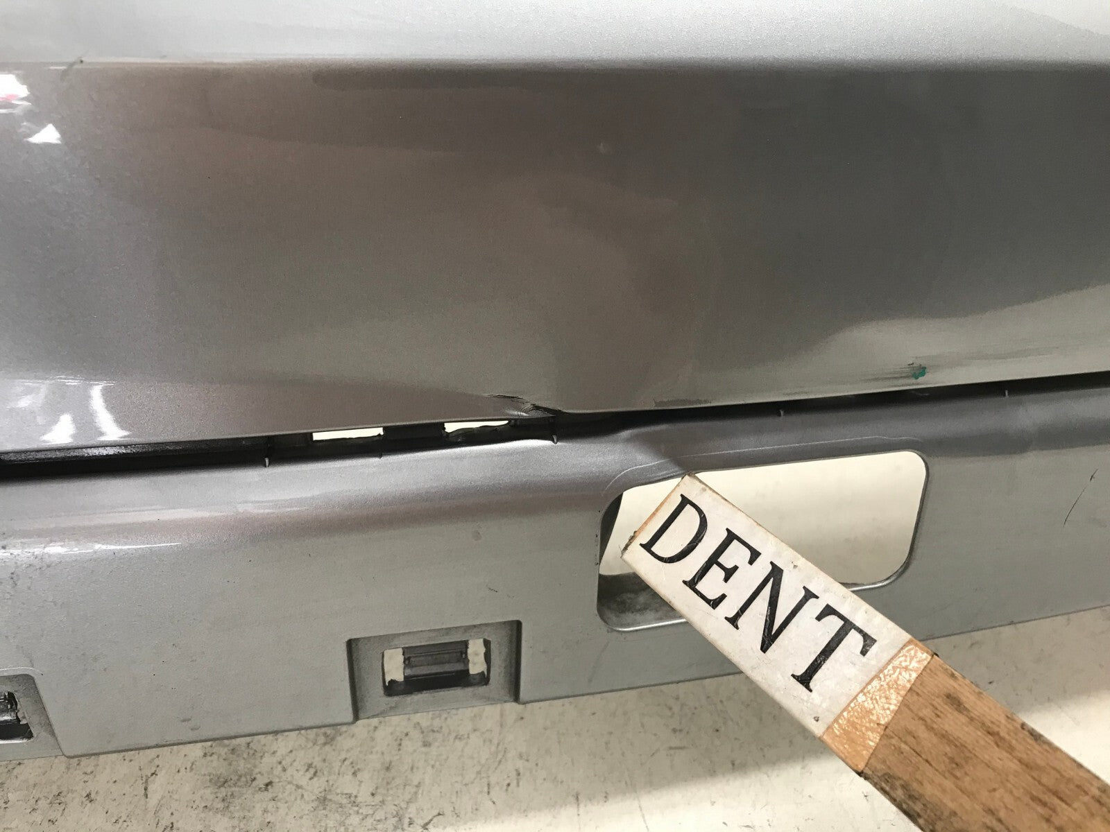 Rear Bumper Cover Silver Honda Pilot EX/LX/EX-L 2016-2018 71101-TG7-A000 OEM