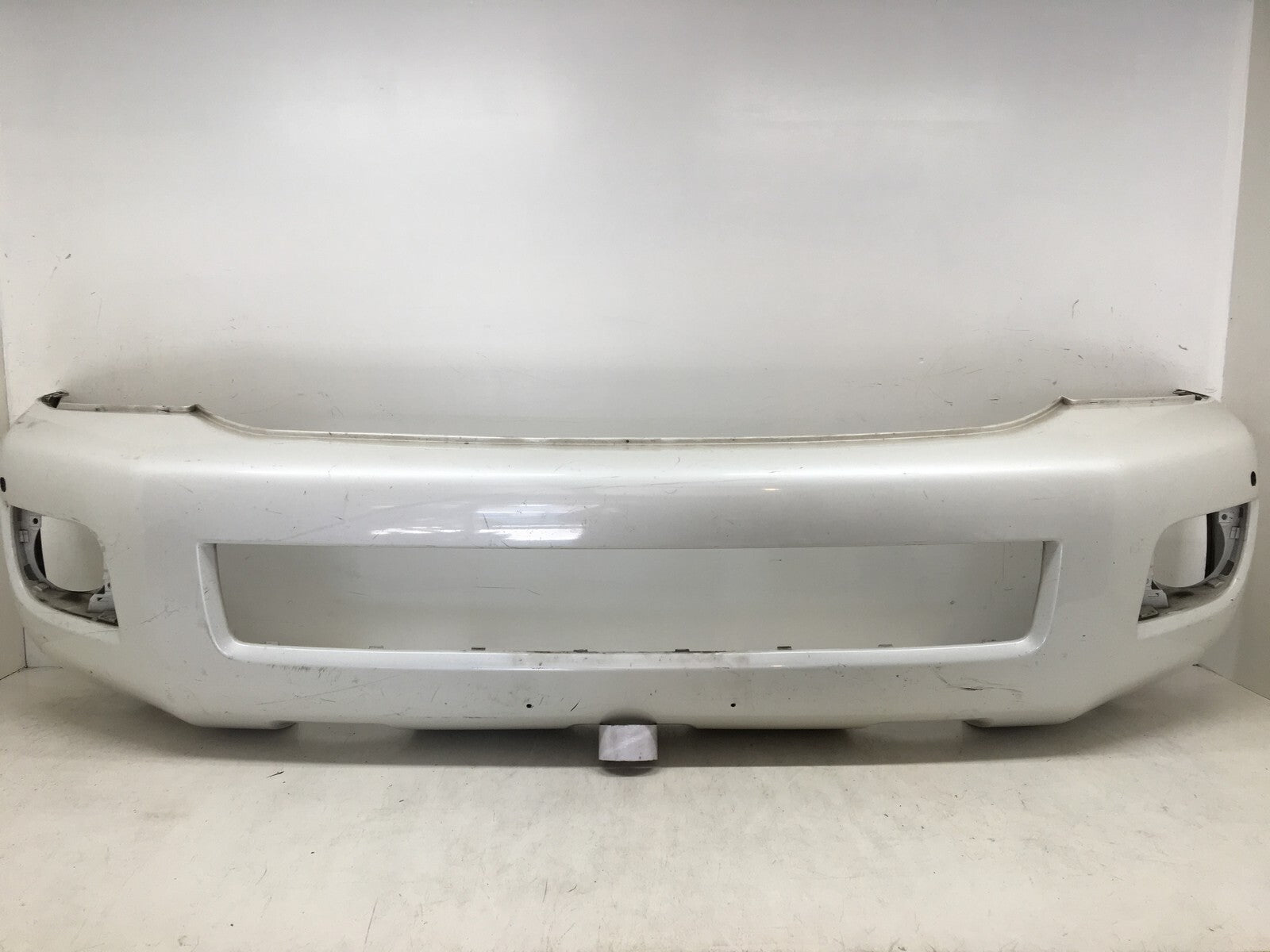 Front Bumper Cover Toyota Sequoia Platinum SR5 Limited w/Fog Lights 08-2014 OEM2