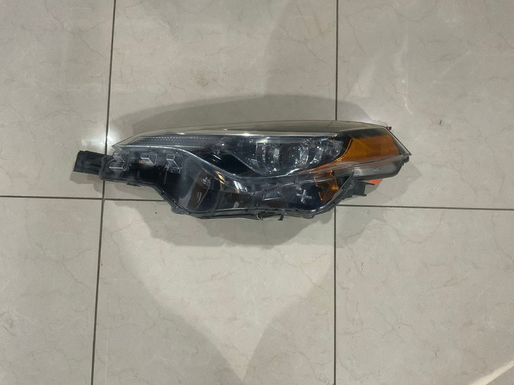 Headlight Left LH Driver 2017 2019 Toyota Corolla SE XLE XSE CAPA