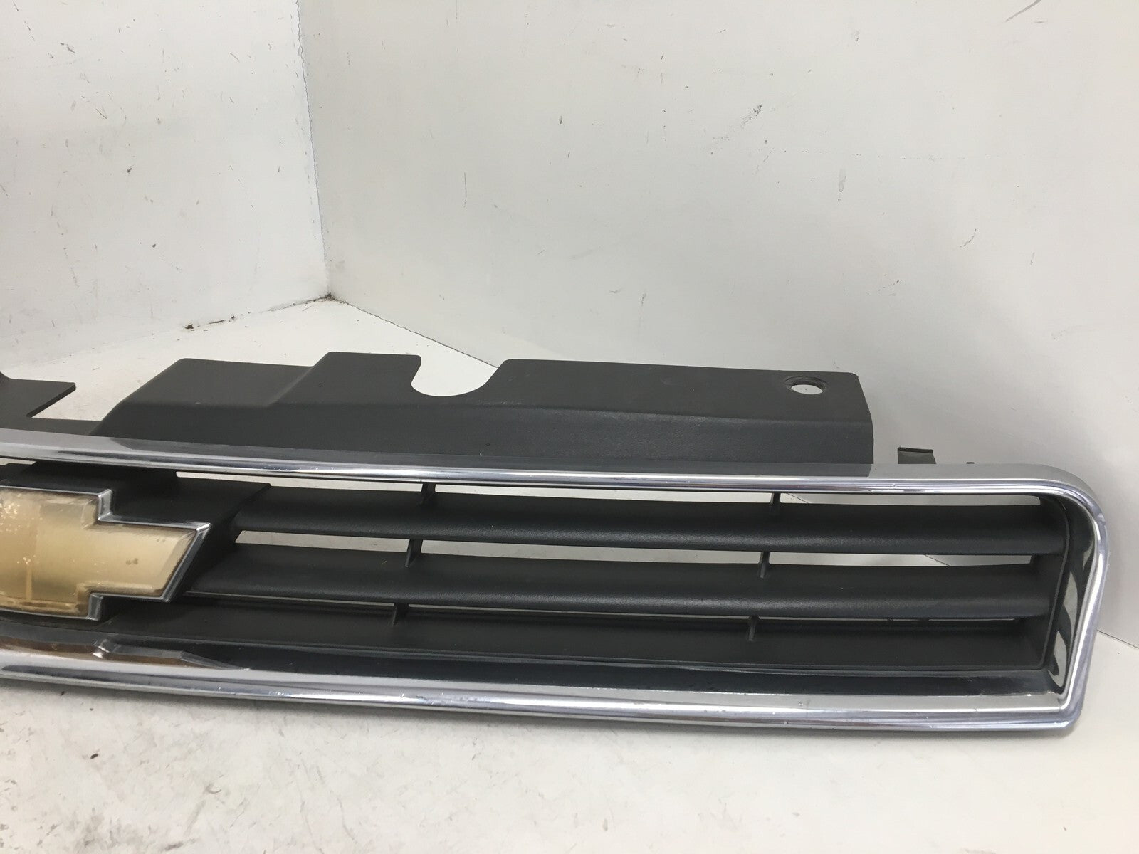 Grille Grill Chevrolet Monte Carlo Impala 2006-2011 10333709 OEM