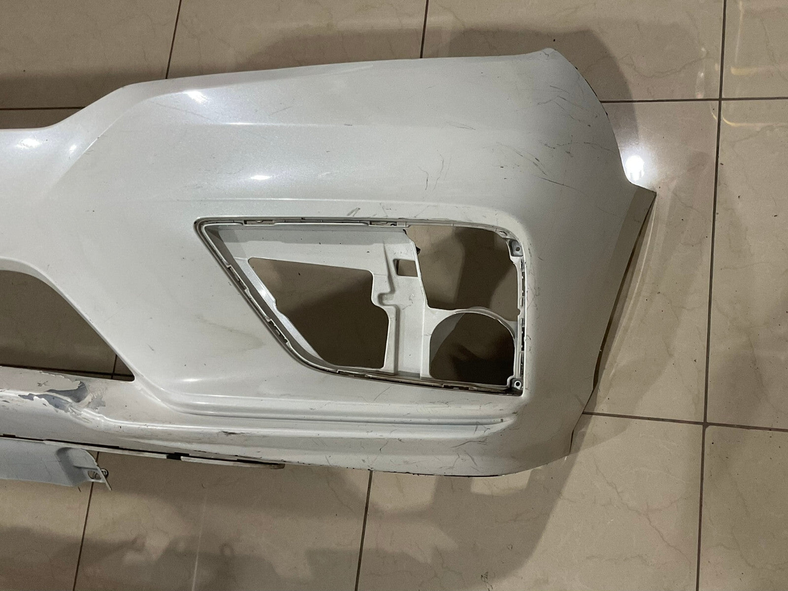 Front Bumper Cover White 2018-2020 Honda Odyssey 71101-thr-a000 OEM