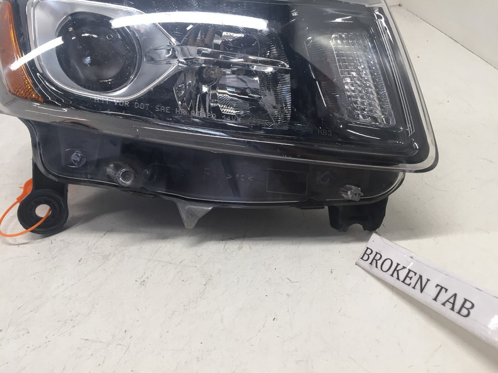 Headlight Damaged Passenger RH Jeep Grand Cherokee 2014 2015 68236108AC OEM2