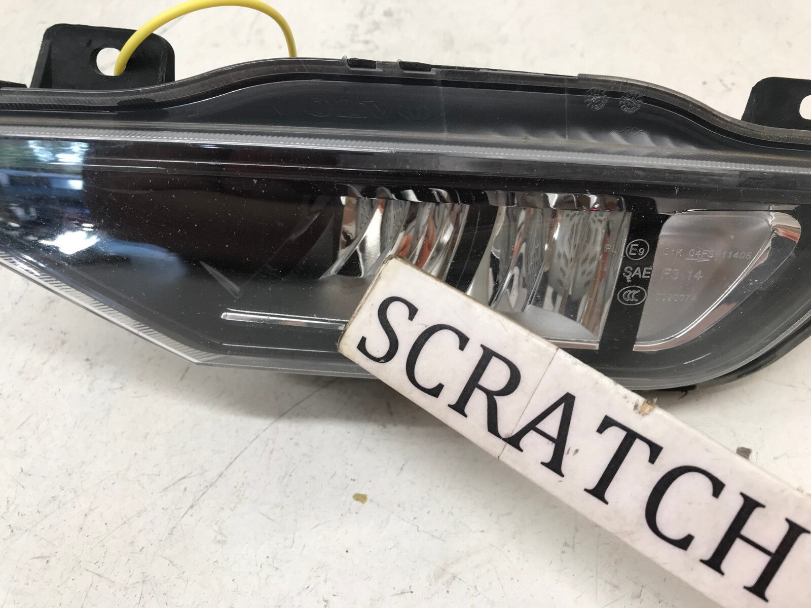 Fog light Damaged LED Left LH Driver Volvo XC90 2016 2017 2018 2019 31395865 OEM