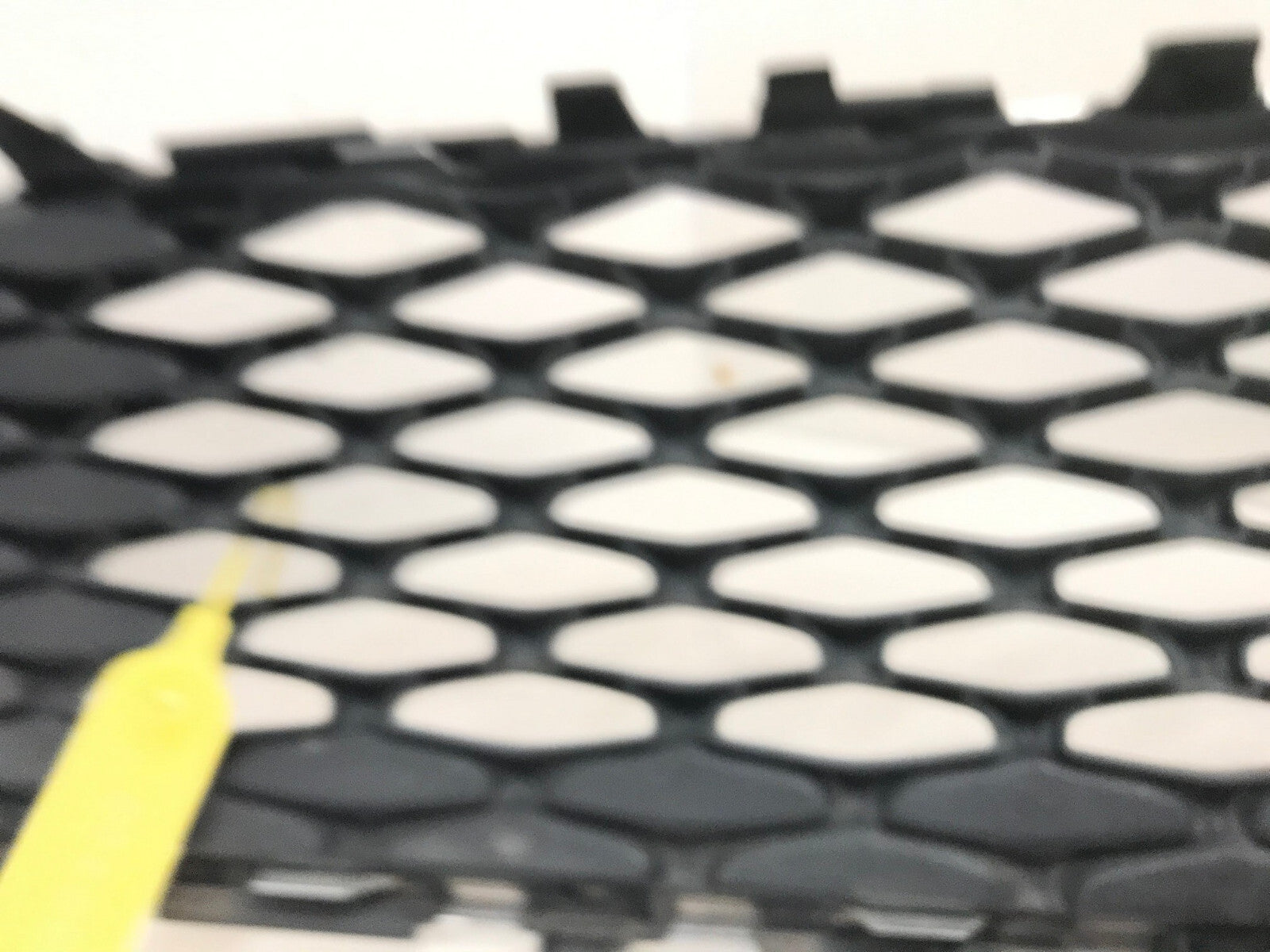 Grille Grill 2015 2016 2017 2018 Ford Focus F1EB-8200-BAW OEM