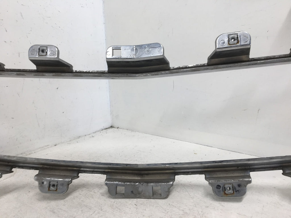 Grille Grill Chevy Chevrolet Malibu 2008-2012 25784043 OEM
