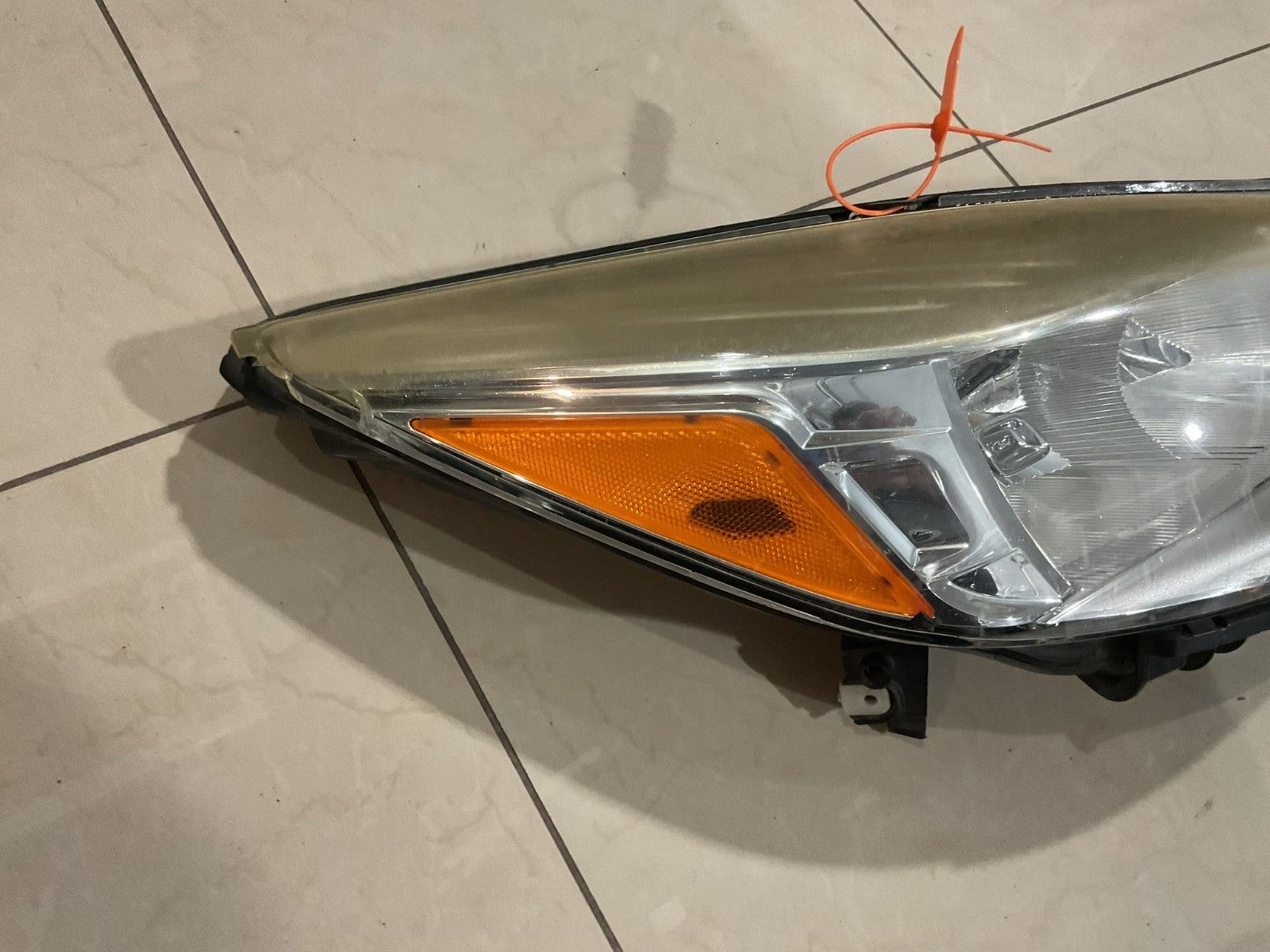 Headlight Right Passenger RH 13-16 Ford Escape CAPA