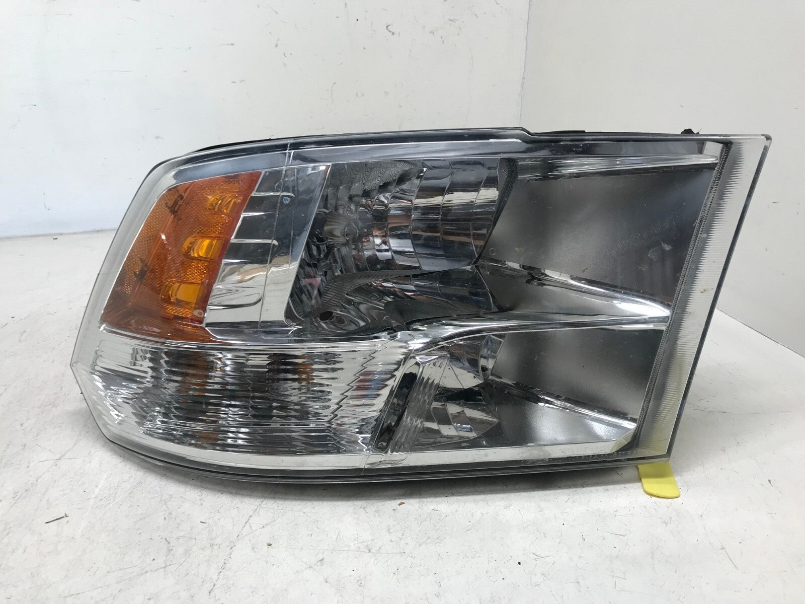 Headlight Damaged Passenger Side RH RAM 2009-2012 68001484AE OEM