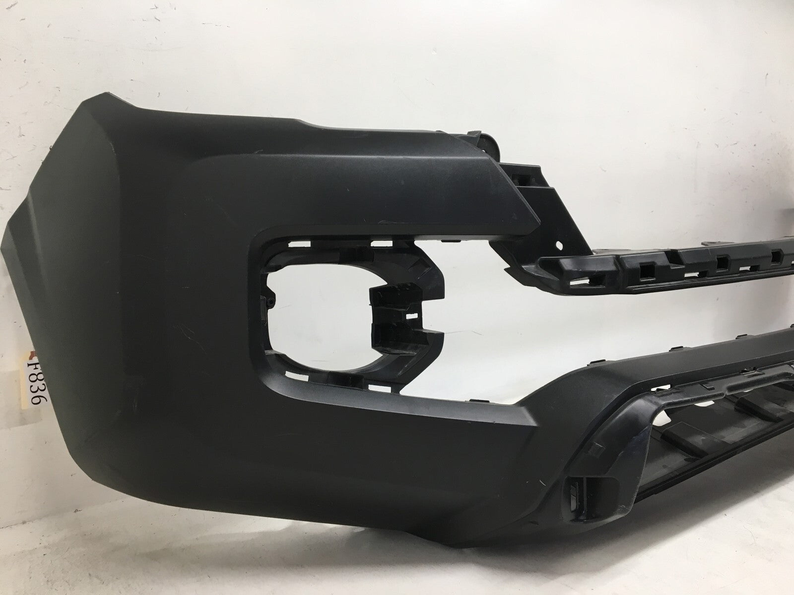 Front Bumper Cover Toyota Tacoma SR SR5 Limited w/o Flare Holes 2016-2018 OEM